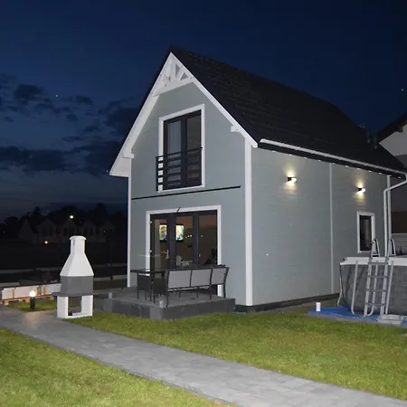 Morskie - Z Basenem 別荘